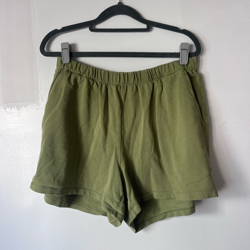 Patagoina Women's Regenerative Organic Cotton Olive Green Shorts Size Large